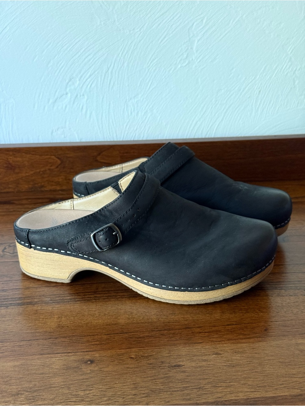 Dansko Berry Clog in Black